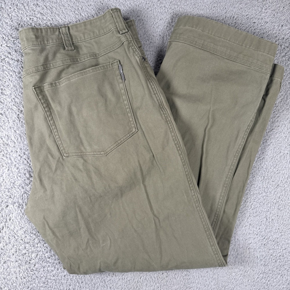 Duluth Trading Co Flex Ballroom Khaki Pants Men's 36x30 Green Relaxed Fit
